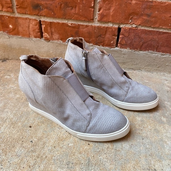 Linea Paolo Womens 9 Gray Ankle Boots Booties Wedge Sneakers - Picture 5 of 10